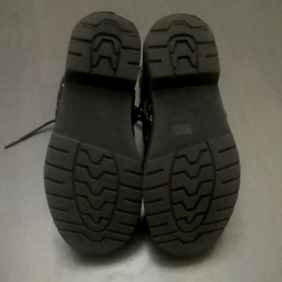 Cherokee Lace Up Boots - Picture 5 of 6